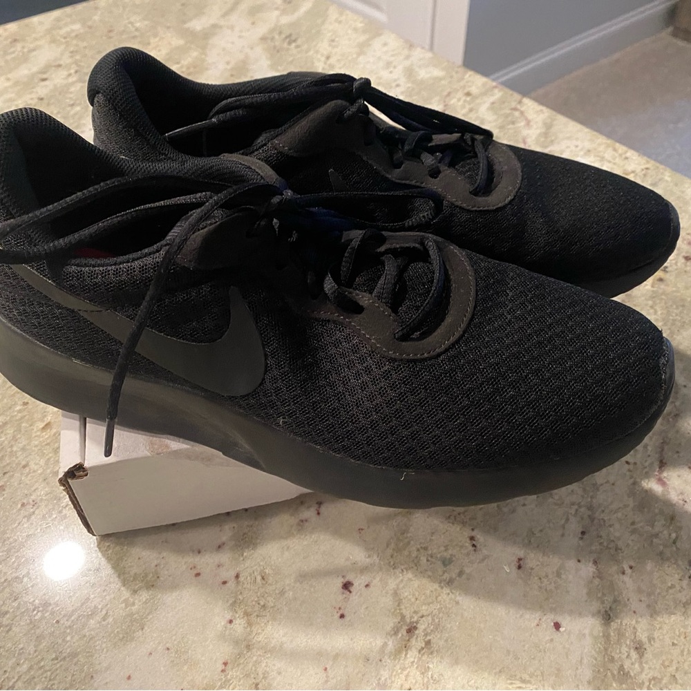Men’s Nike All-Black Athletic Shoes